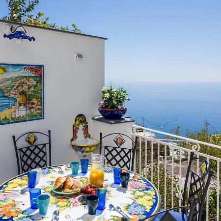 Appartamento Blue Waves - De Vivo Realty Positano Esterno foto