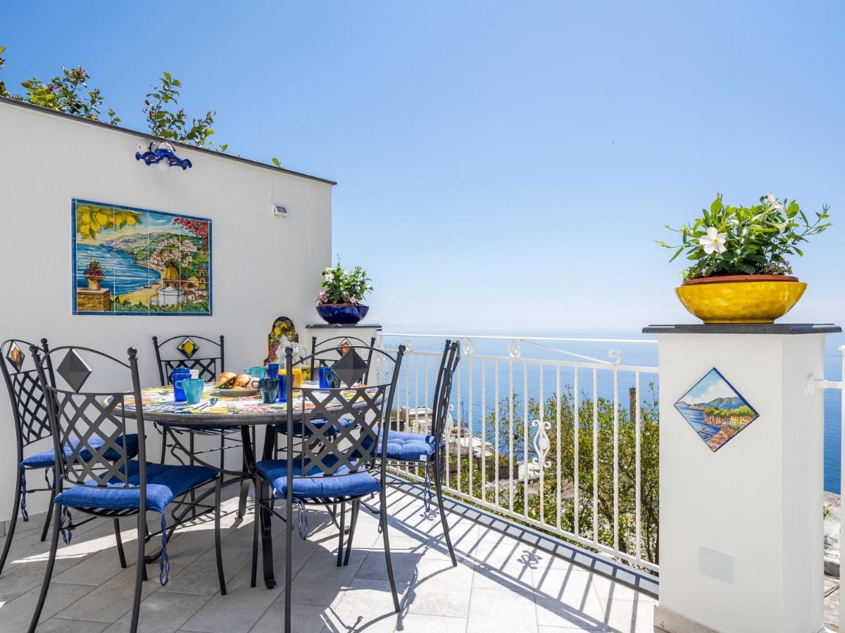 Blue Waves - De Vivo Realty Apartamento
