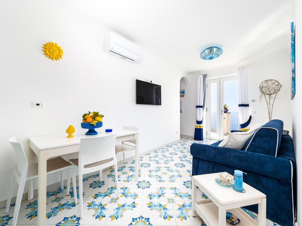 Apartamento Blue Waves - De Vivo Realty *